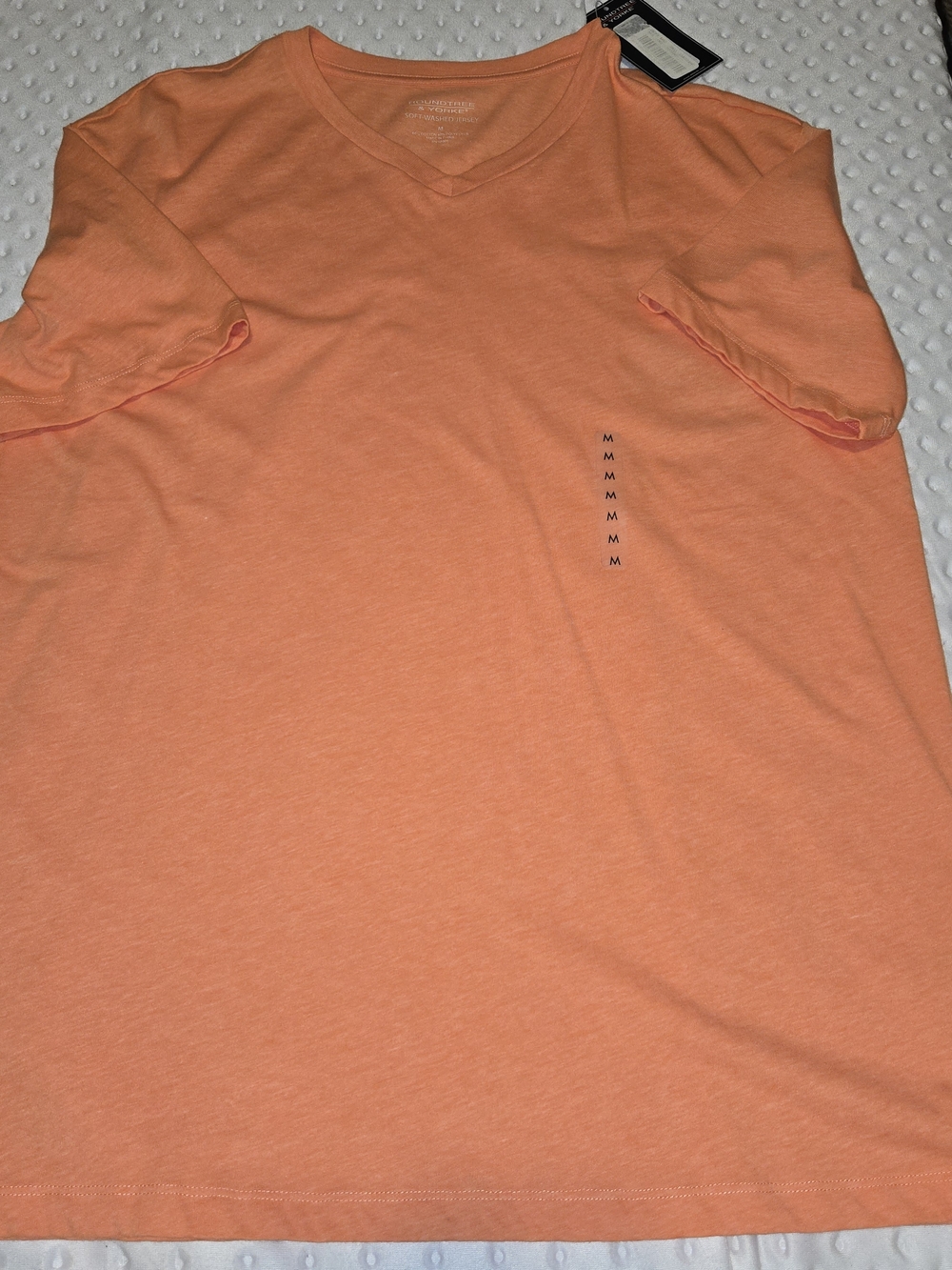 Roundtree & Yorke Men's M Orange Soft Washed Short Sleeve V Neck Tee T Shirt NWT